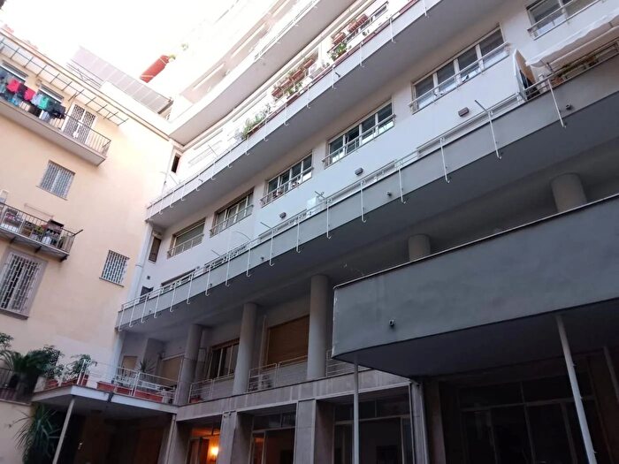 Appartamento trilocale in affitto in Via Mergellina Napoli, Napoli