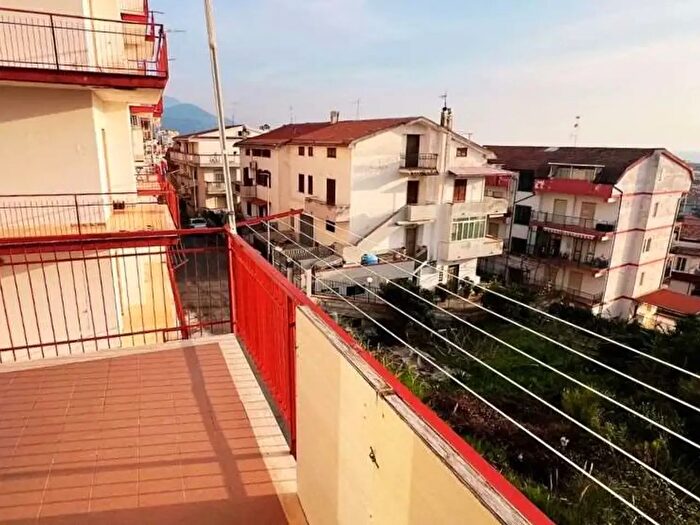 Appartamento trilocale in vendita in Via Dottor Laterza, Scalea