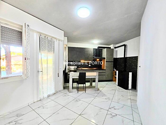 Appartamento trilocale in vendita in Comacchio