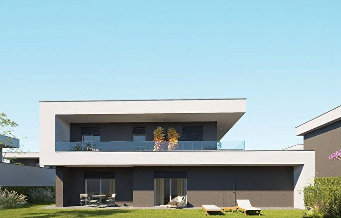 Casa con 6 locali in vendita in Via del Monivasco, Lomazzo