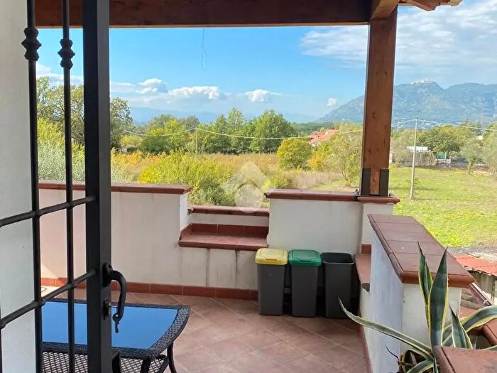 Appartamento trilocale in affitto in Via Gargano, Cervaro