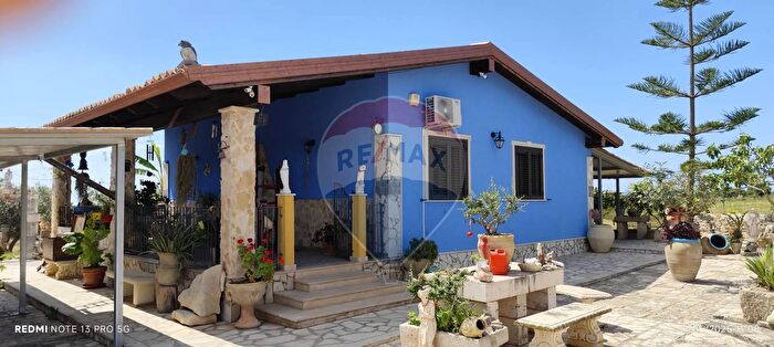 Casa con 5 locali in vendita in Contrada Salmata, Ispica