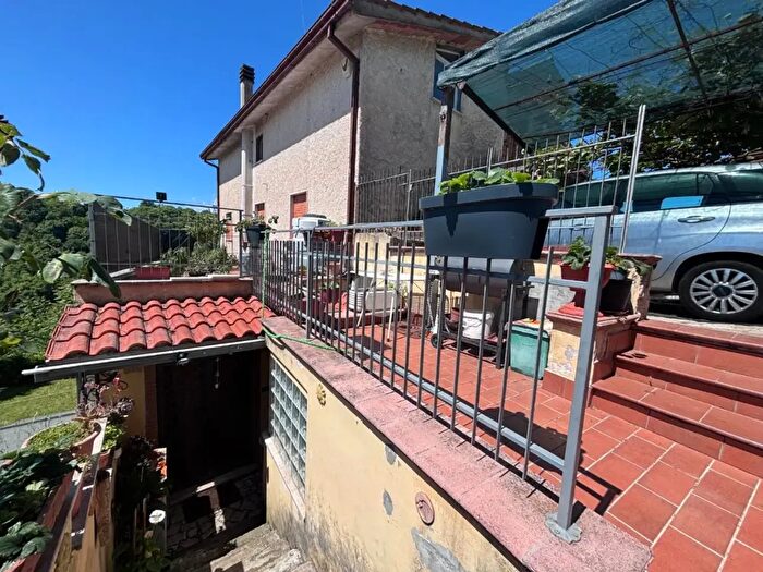 Appartamento trilocale in vendita in Via Morino, Cave