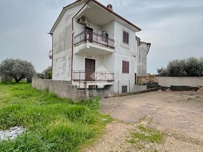 Appartamento quadrilocale in vendita in Via Astura, Lanuvio