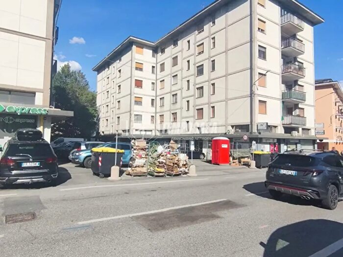Appartamento quadrilocale in vendita in Via Monte Emilius, Aosta