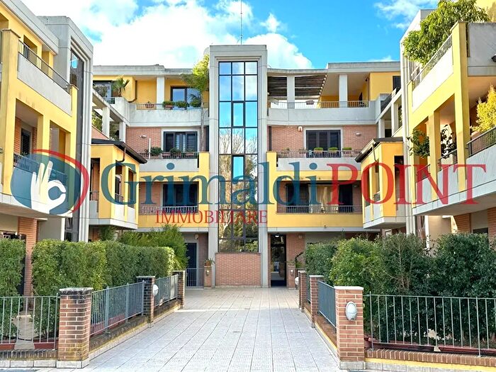 Appartamento quadrilocale in vendita in Via Attilio Biasco, Lecce