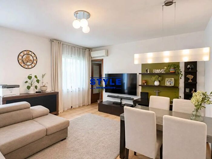 Casa con 7 locali in vendita in Mira