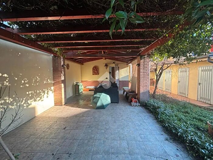 Appartamento trilocale in vendita in Via Gaetano Donizetti, Rho