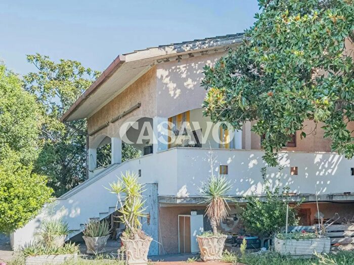 Casa con 6 locali in vendita in Via Caio Acilio, Guidonia Montecelio