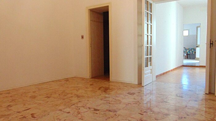 Casa con 8 locali in vendita in Via Vittorio Alfieri, Salve