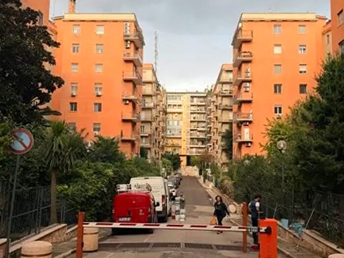 Appartamento con 5 locali in vendita in Viale Salandra, Bari