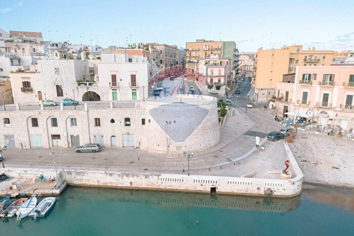 Appartamento quadrilocale in vendita in Via Nazario Sauro, Bisceglie