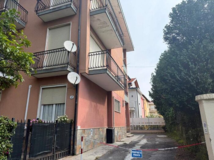 Appartamento con 5 locali in affitto in Centro, Diano Marina