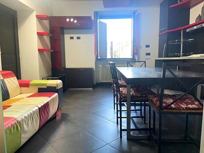 Appartamento bilocale in affitto in Via Grimello, Centro, Brenna