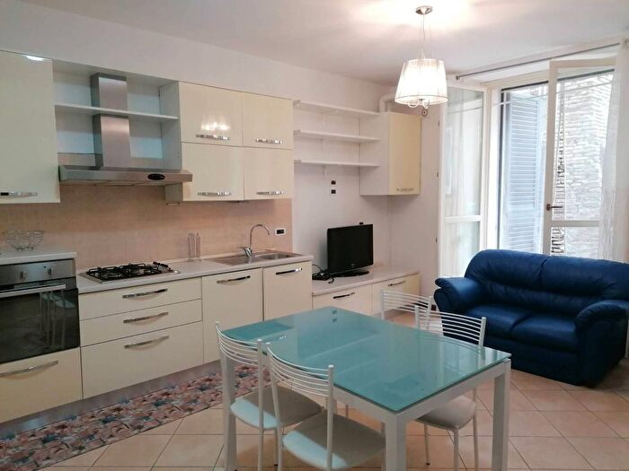 Appartamento trilocale in affitto in PIAZZA PLEBISCITO, Centro, Lanciano