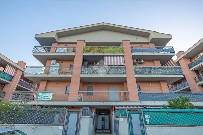 Appartamento bilocale in vendita in Via Valle Castellana, Roma