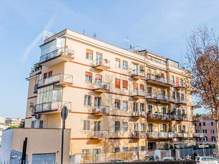 Appartamento trilocale in affitto in Via Trionfale, Piazzale degli Eroi, Roma