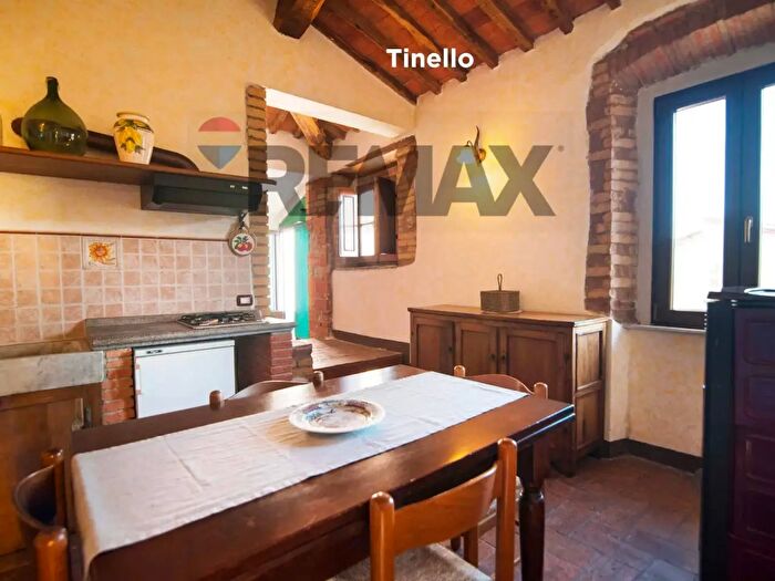 Casa con 15 locali in vendita in Via della Madonna, Montieri