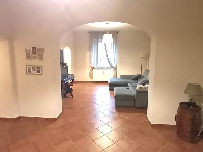 Casa con 6 locali in affitto in Via Capezzana, Seano, Carmignano