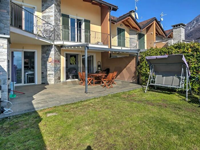 Casa con 5 locali in vendita in Via Giacomo De Cardone, Montecrestese