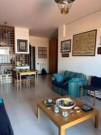 Appartamento trilocale in vendita in Corso Mazzini, Camogli