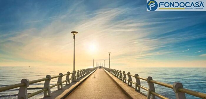 Casa bilocale in vendita in Via dei Salesiani, Pietrasanta