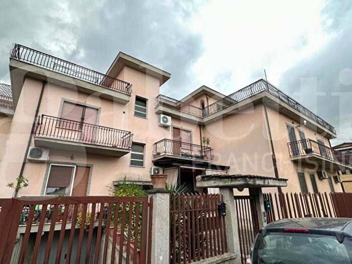 Appartamento trilocale in affitto in Via Aldo moro, Frattocchie, Marino