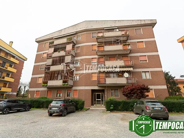 Appartamento trilocale in vendita in Via Giosuè Carducci, Codogno