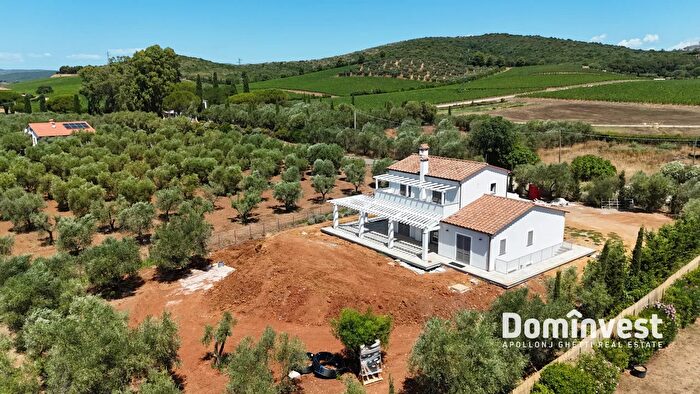 Casa con 6 locali in vendita in Strada Barucola, Capalbio