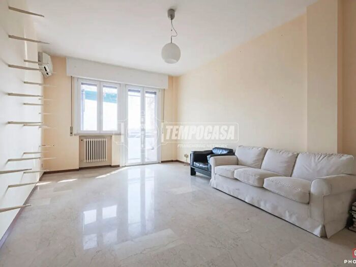 Appartamento con 5 locali in vendita in Bologna