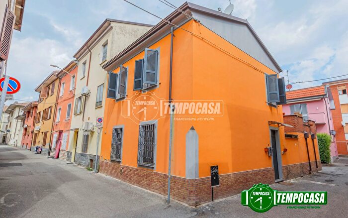 Casa quadrilocale in vendita in Via Torchio, Borgonovo Val Tidone