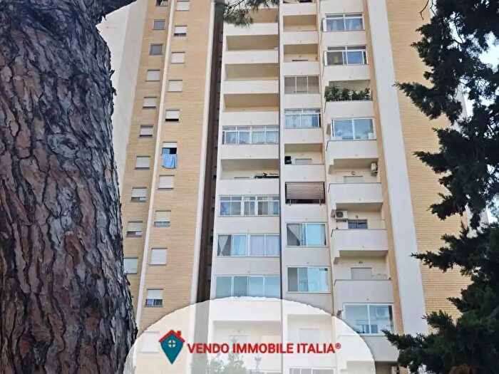 Appartamento quadrilocale in vendita in Viale Le Corbusier, Latina