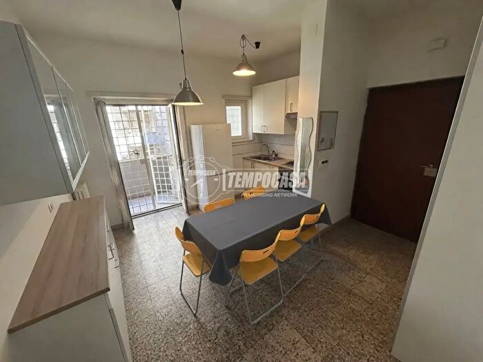 Appartamento trilocale in vendita in Roma