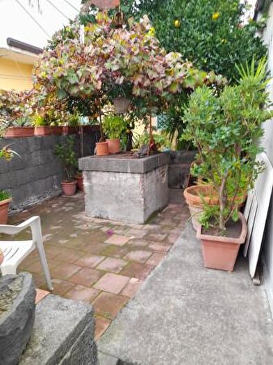 Casa quadrilocale in vendita in Via Vittorio Emanuele, Viagrande