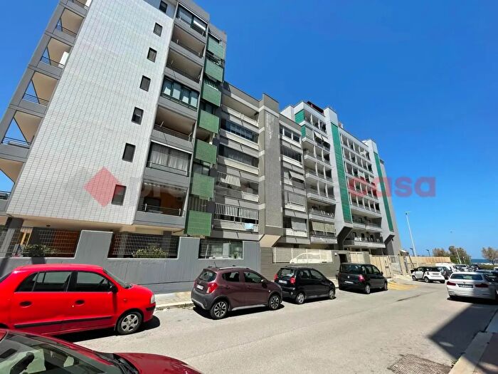 Appartamento trilocale in vendita in Lungomare IX Maggio, Bari