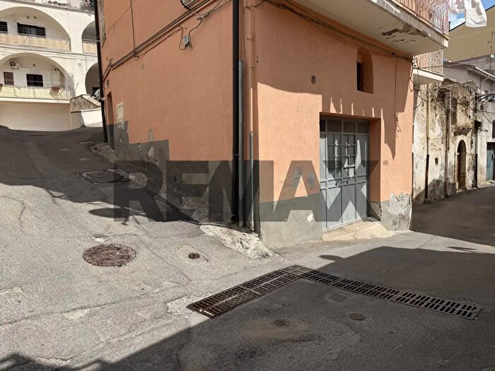 Appartamento trilocale in vendita in Via Sant'Innocenzo, Grassano