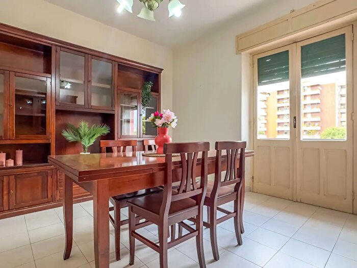 Appartamento trilocale in vendita in Viale Marconi, Cagliari