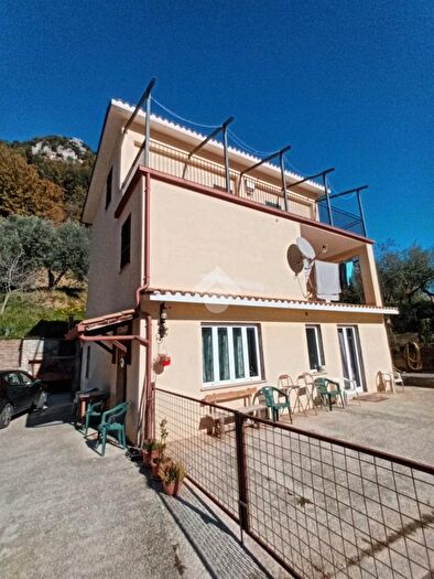 Casa con 5 locali in vendita in Contrada Vaccarecce, Bellegra