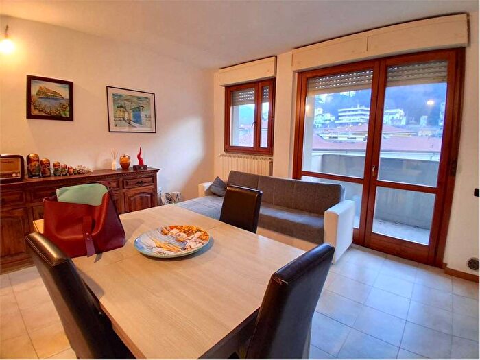 Appartamento bilocale in affitto in via Alciato, Como Sole, Como