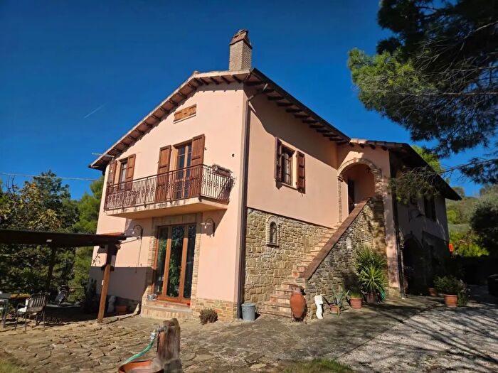 Casa in vendita in Via Fonte Vena, Assisi