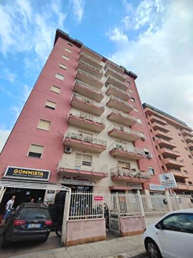 Appartamento quadrilocale in vendita in Via Leonardo da Vinci, Palermo