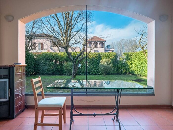 Casa con 6 locali in affitto in Via Dante Alighieri, Centro, Basiglio