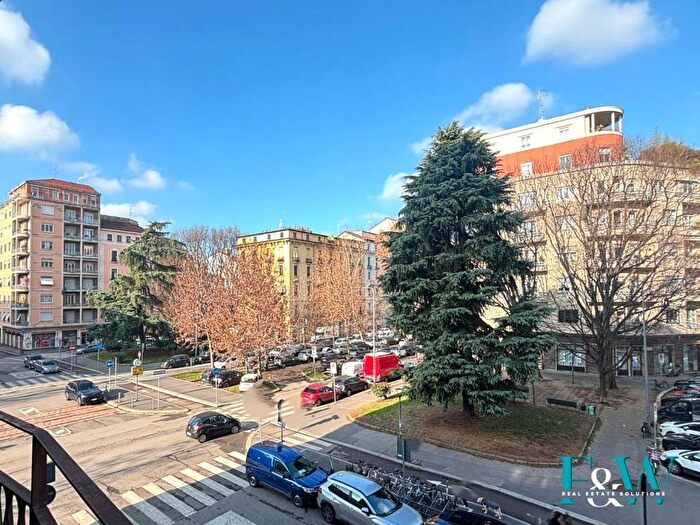 Appartamento bilocale in affitto in Solari, Milano