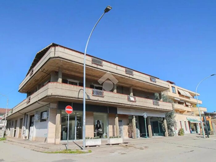 Appartamento con 8 locali in vendita in Via Vestina, Montesilvano