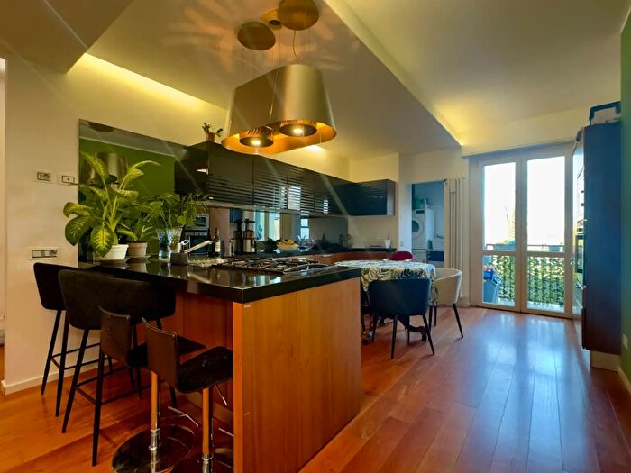 Appartamento quadrilocale in vendita in Via degli Olmi, Cusano Milanino