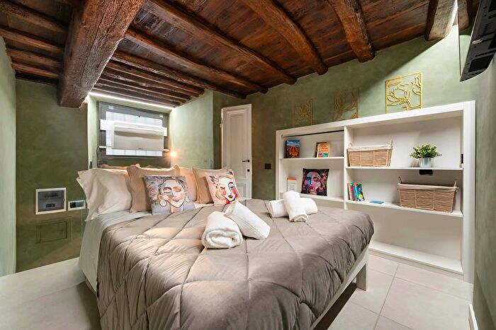 Appartamento monolocale in affitto in Via della Vigna Vecchia, Firenze