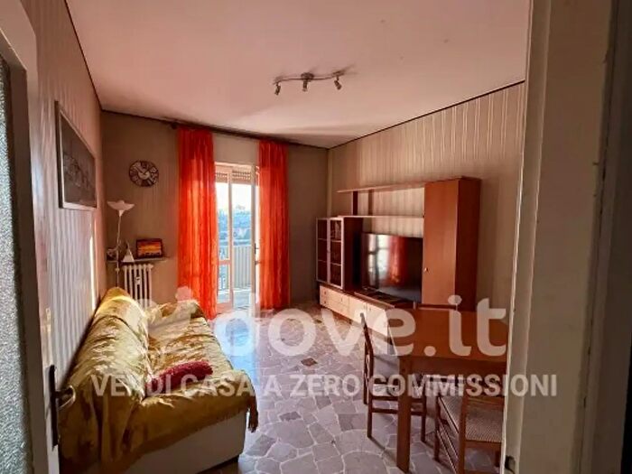 Appartamento trilocale in vendita in Via Magenta, Treviglio