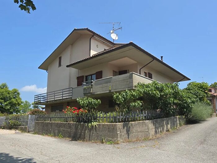 Casa con 17 locali in vendita in Strada Acquapartita, Bagno Di Romagna