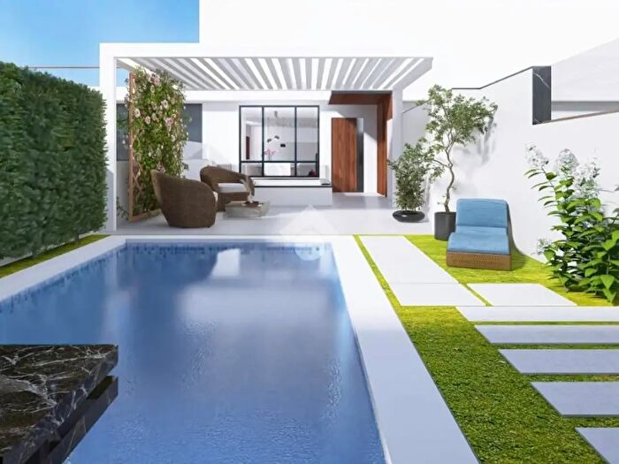 Casa quadrilocale in vendita in Via Domenico Biondi, Calvizzano