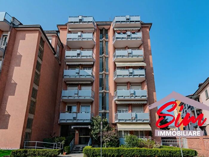 Appartamento trilocale in vendita in Via Montello Snc, Novara